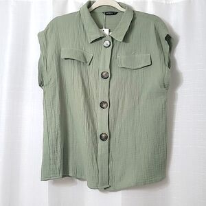 NWT Sollinarry Green Gauze   Button Down Blouse Large